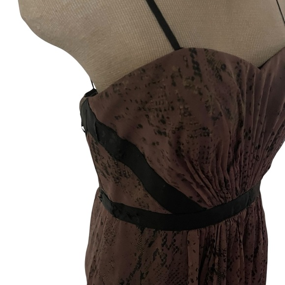 NWT Adrianna Papell Brown Snake Print Gauzy Maxi Dress Size 4 - Picture 5 of 9
